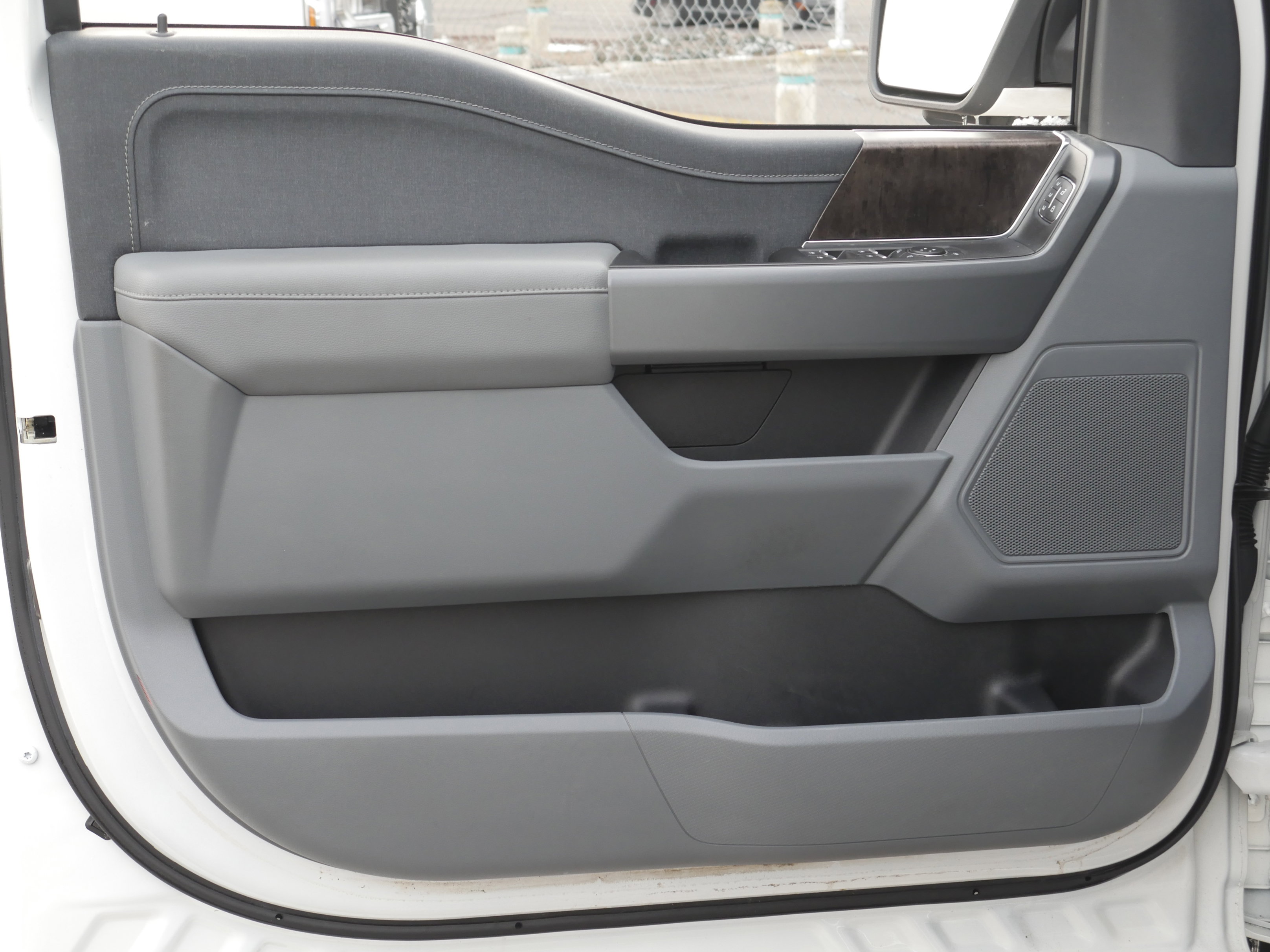 Certified 2022 Ford F150 Lariat w/ Trailer Tow Package image 38