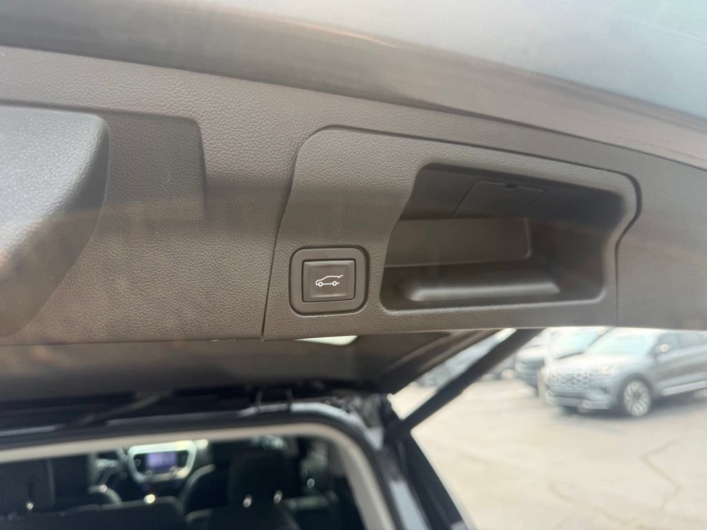 Used 2019 GMC Acadia SLT w/ LPO, Floor Liner Package AWD/4WD image 56