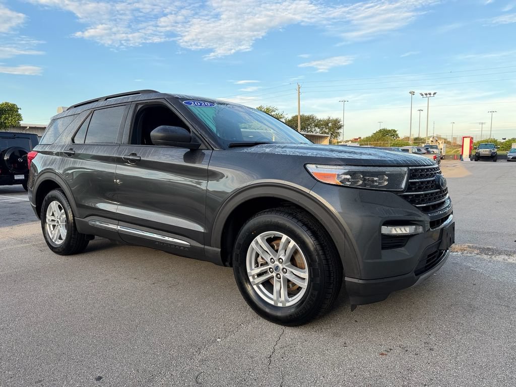 Certified 2020 Ford Explorer XLT w/ Equipment Group 202A