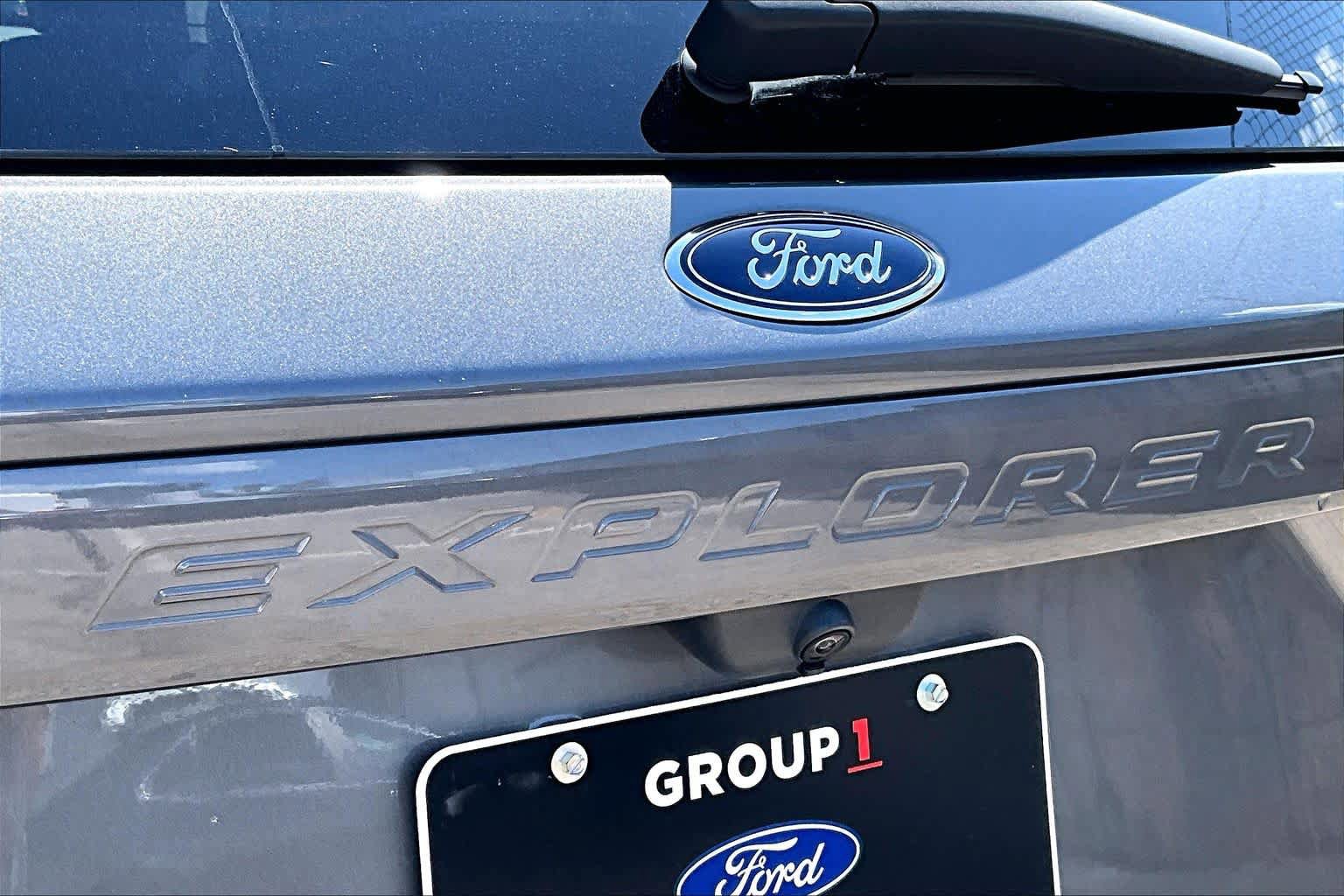 Certified 2023 Ford Explorer XLT w/ Equipment Group 202A RWD image 31
