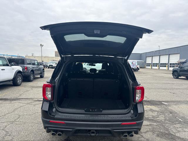 Certified 2022 Ford Explorer ST w/ Equipment Group 401A image 9