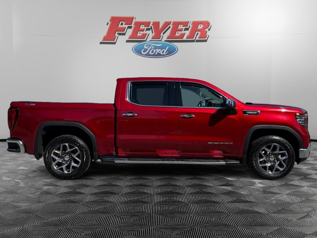 Used 2025 GMC Sierra 1500 SLT w/ SLT Premium Package image 6