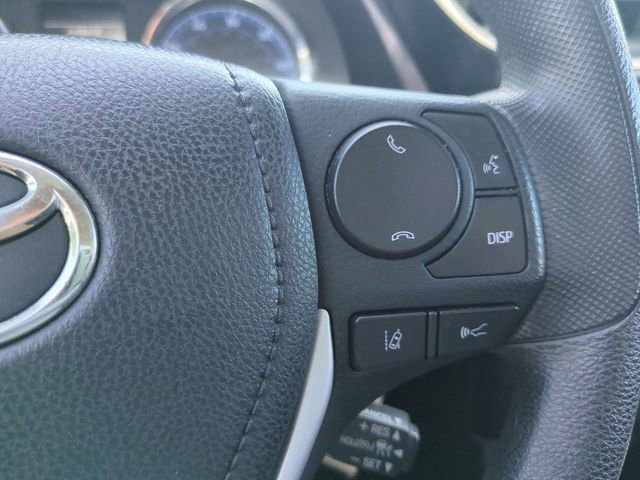 Used 2018 Toyota Corolla LE image 23