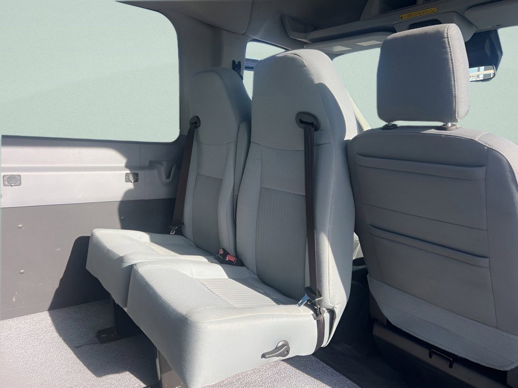 Certified 2019 Ford Transit 350 XLT RWD image 21