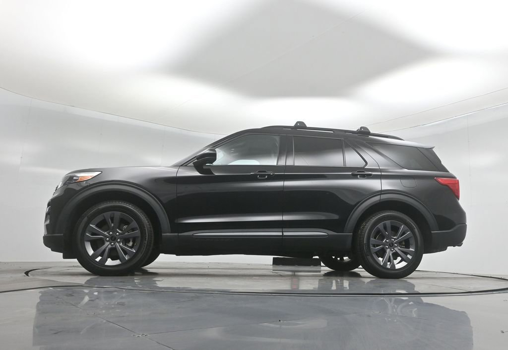 Certified 2023 Ford Explorer XLT w/ Equipment Group 202A image 57