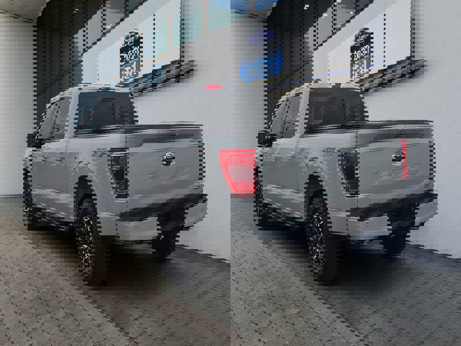 Certified 2023 Ford F150 XLT w/ Equipment Group 302A High image 5