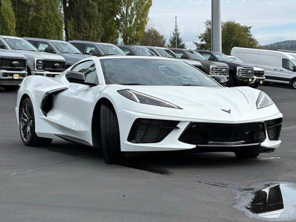 Used 2023 Chevrolet Corvette Stingray Premium Cpe image 2