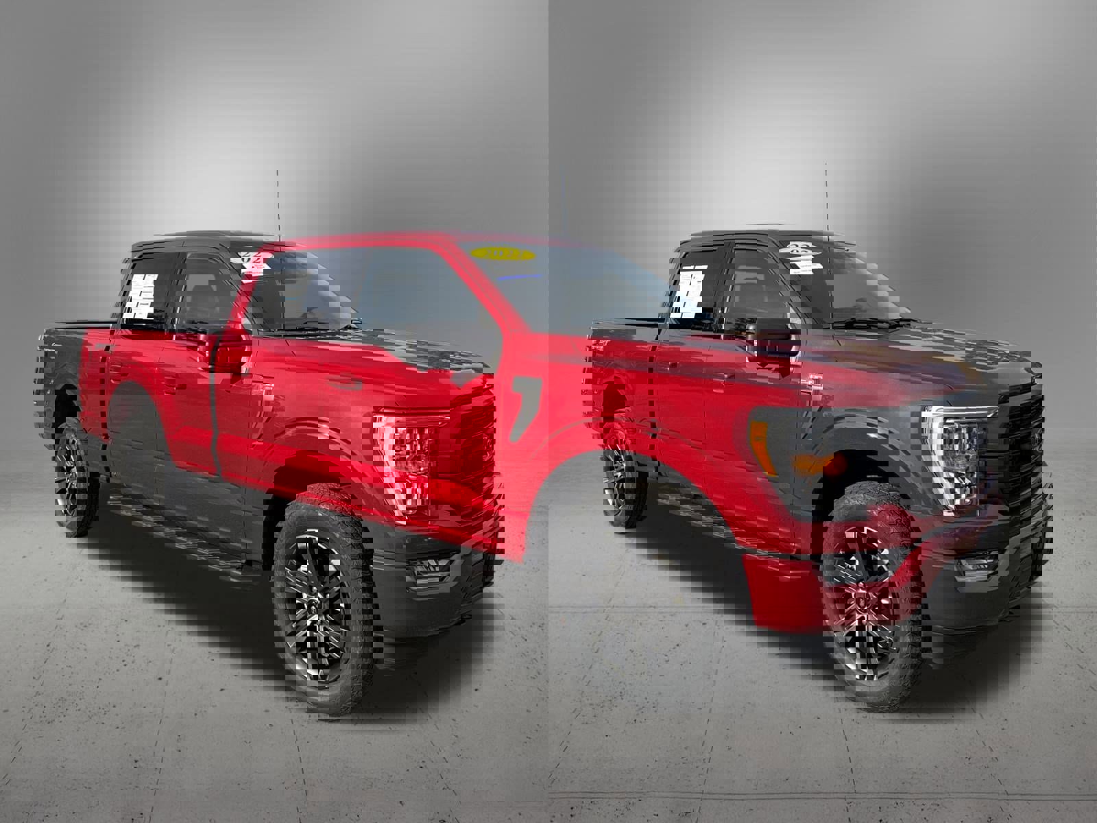 Certified 2022 Ford F150 XLT w/ Equipment Group 302A High image 8