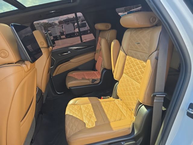 Used 2021 Cadillac Escalade Sport w/ Driver Assist Tech Package image 24