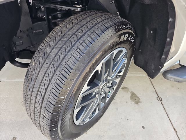 Used 2025 Toyota Tundra Limited image 31