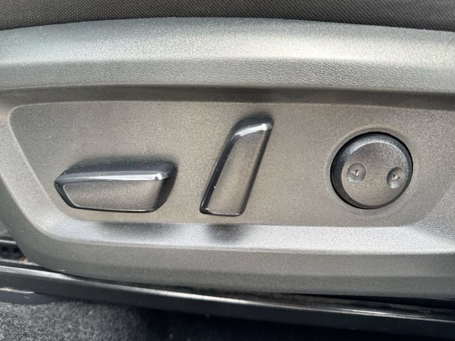 Used 2024 Nissan Rogue SV AWD/4WD image 12