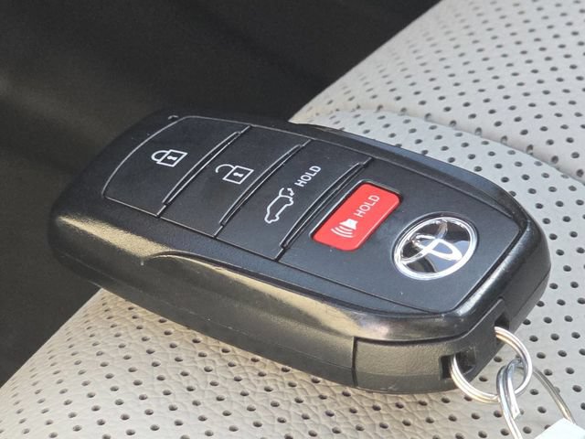 Used 2026 Toyota Grand Highlander AWD image 36