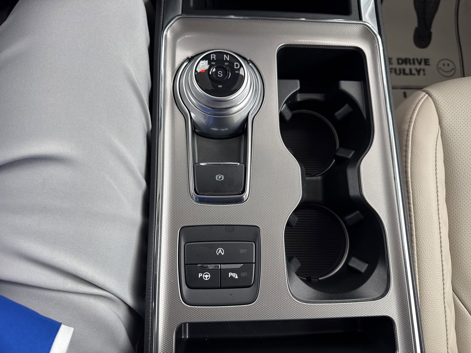 Certified 2024 Ford Edge Titanium w/ Titanium Elite Package image 34