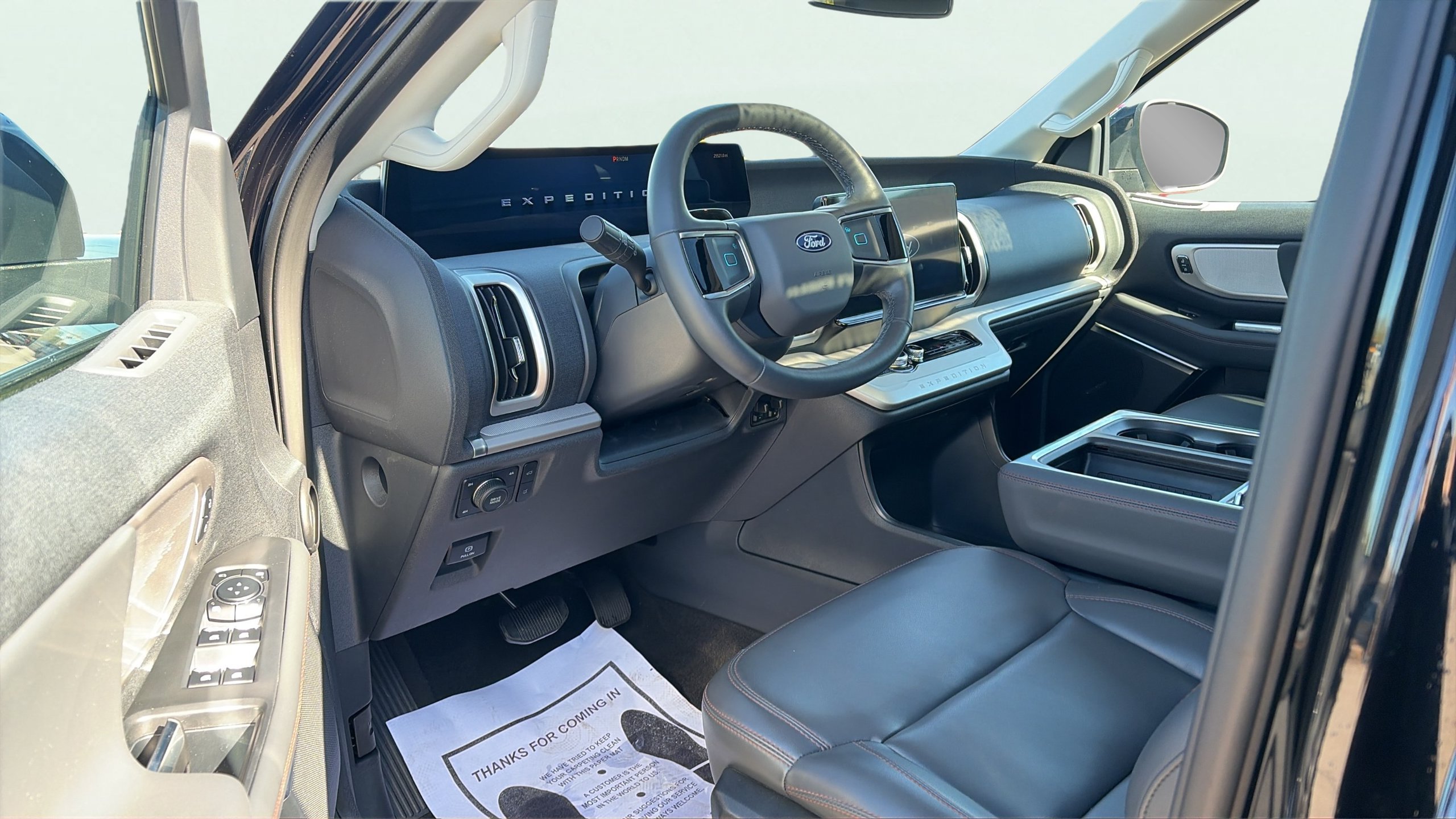 Certified 2025 Ford Expedition Active AWD/4WD image 13