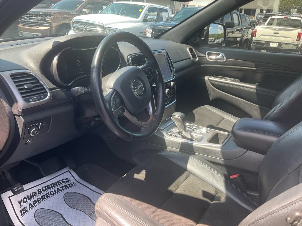 Used 2019 Jeep Grand Cherokee Altitude AWD/4WD image 15
