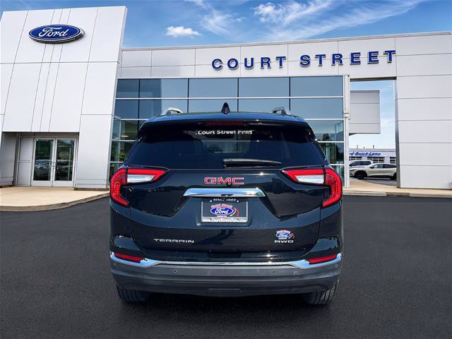 Used 2024 GMC Terrain SLT w/ Tech Package AWD/4WD image 6