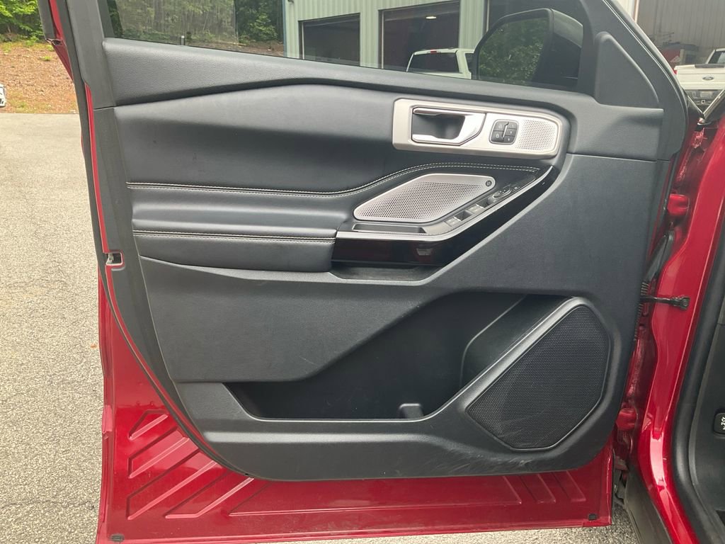Certified 2021 Ford Explorer ST w/ Equipment Group 401A AWD/4WD image 17
