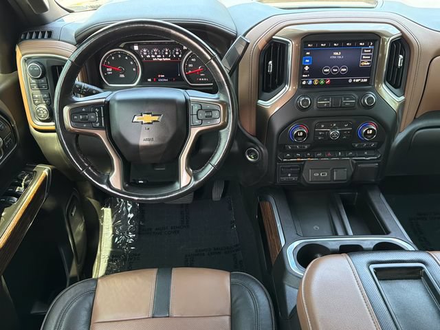 Used 2020 Chevrolet Silverado 1500 High Country w/ Technology Package AWD/4WD image 24