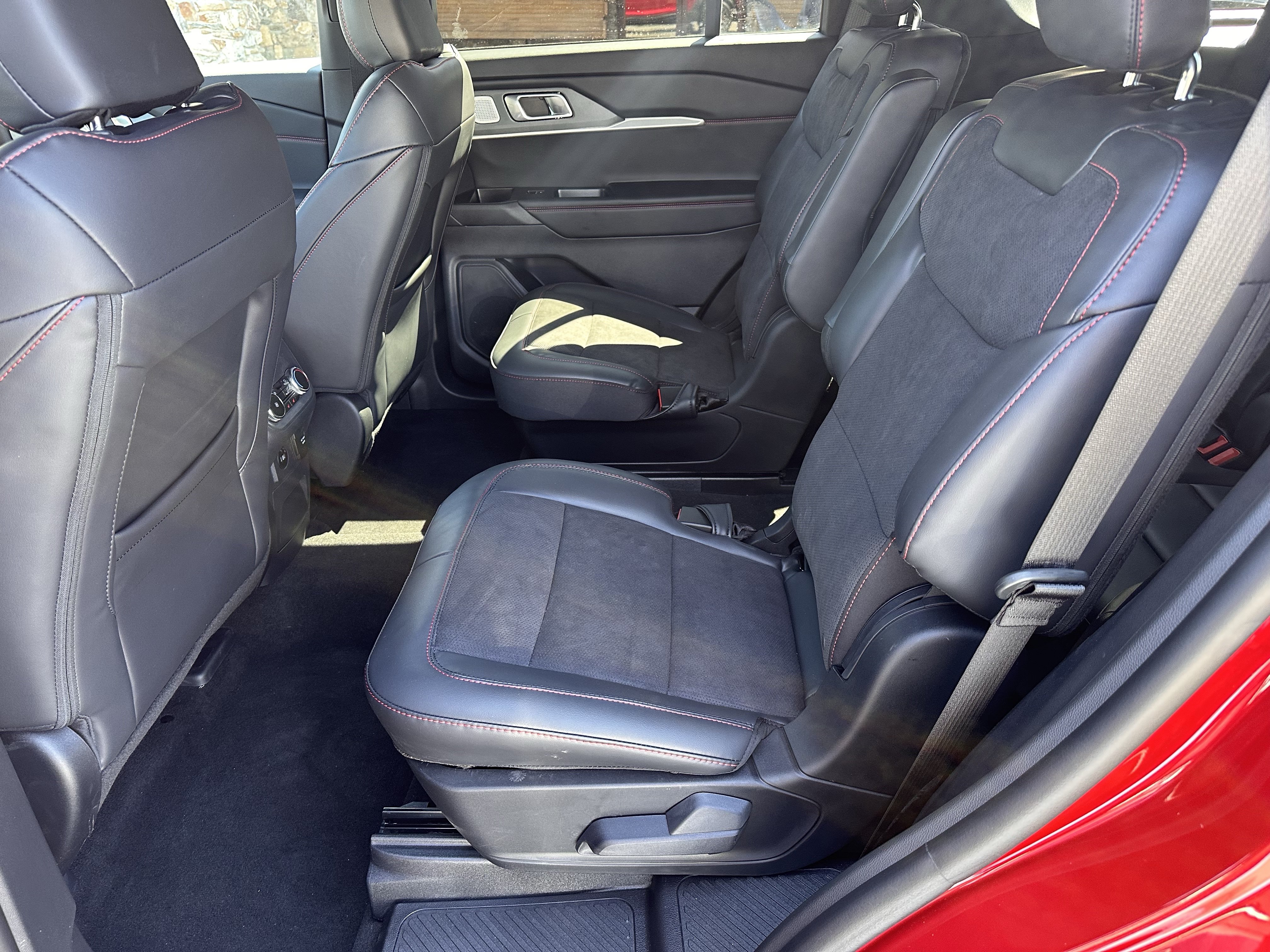 Certified 2026 Ford Explorer ST w/ Sun And Sound Package AWD/4WD image 11