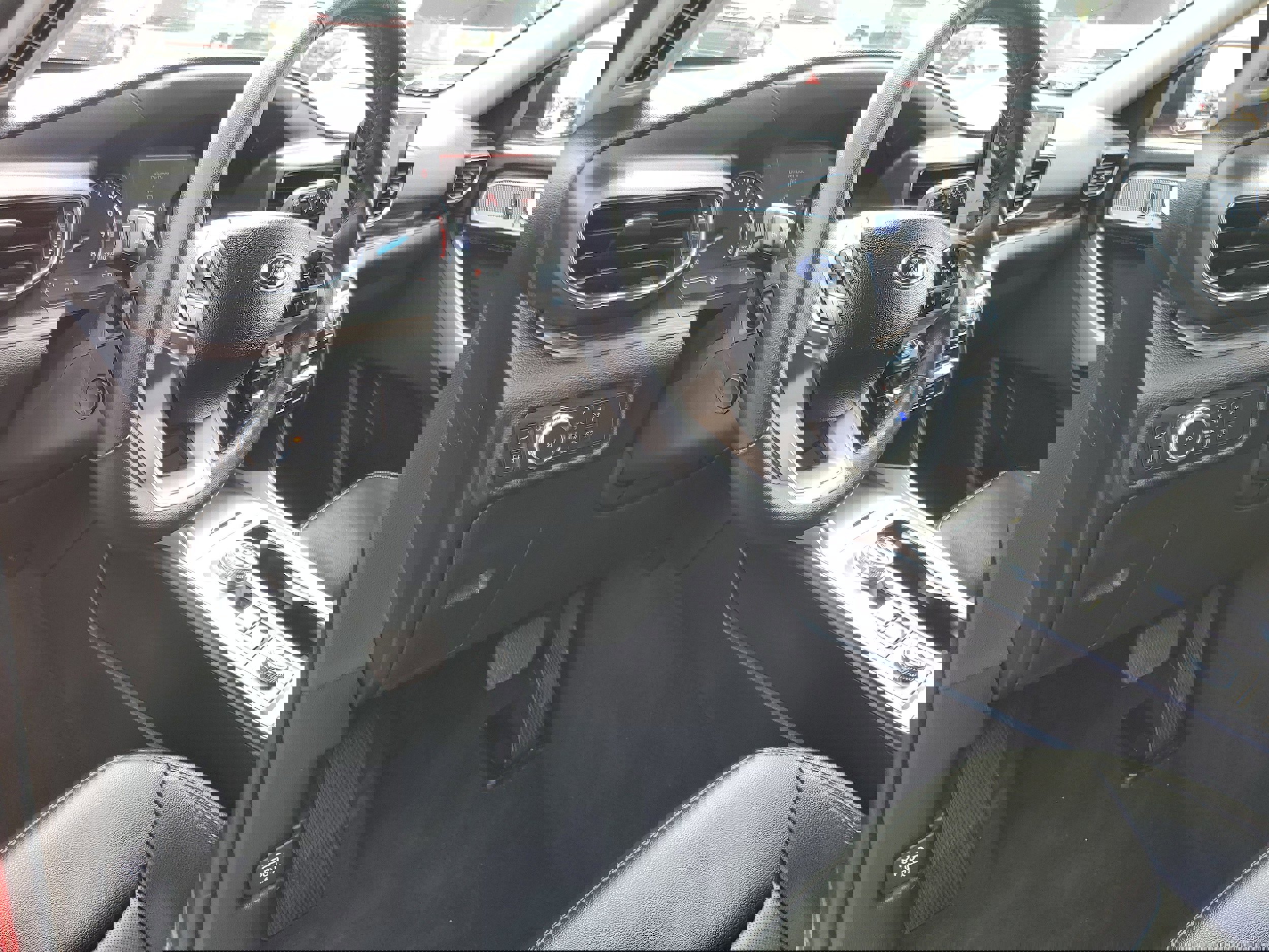 Certified 2022 Ford Explorer Limited w/ Hybrid Equipment Group 310A image 22