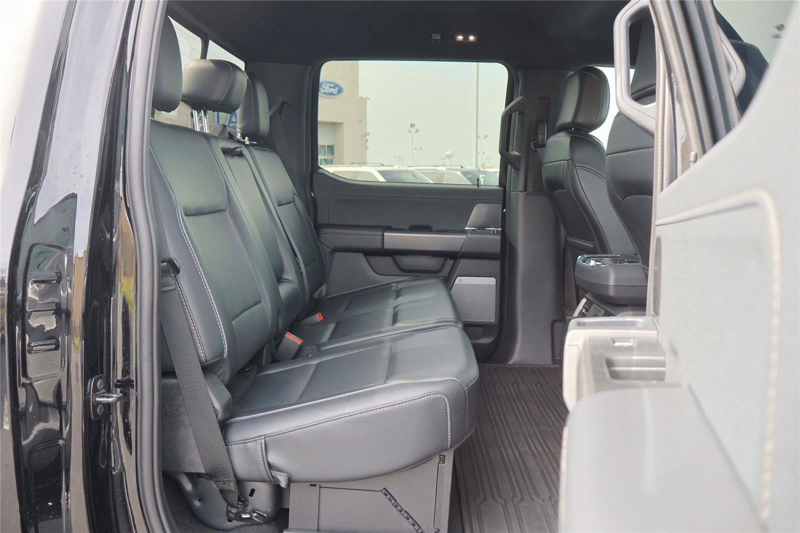 Certified 2025 Ford F150 Lariat w/ Equipment Group 501A Mid image 28