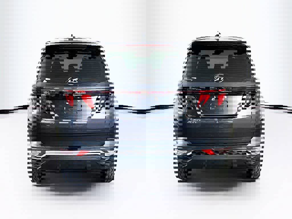 Used 2022 Hyundai Tucson SE image 4