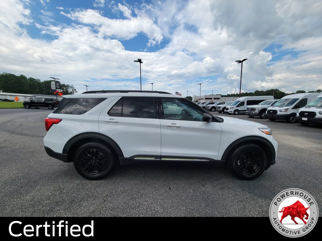 Certified 2022 Ford Explorer XLT RWD image 6