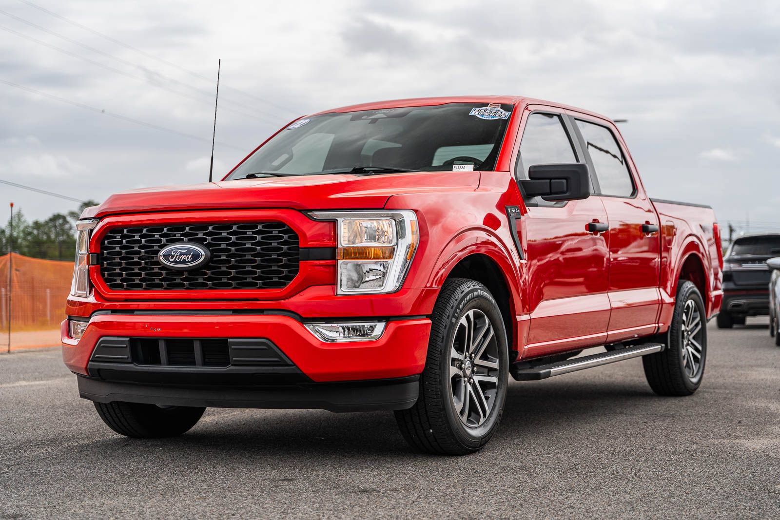 Certified 2022 Ford F150 XL w/ STX Appearance Package RWD image 3