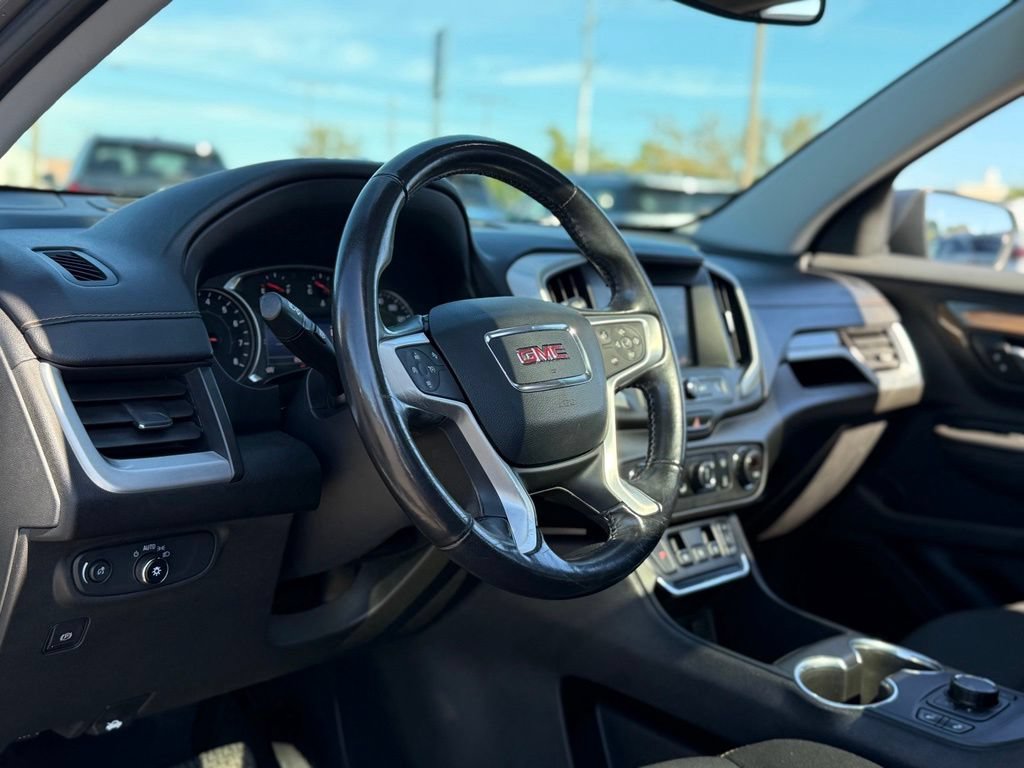 Used 2020 GMC Terrain SLE w/ Driver Convenience Package FWD image 12