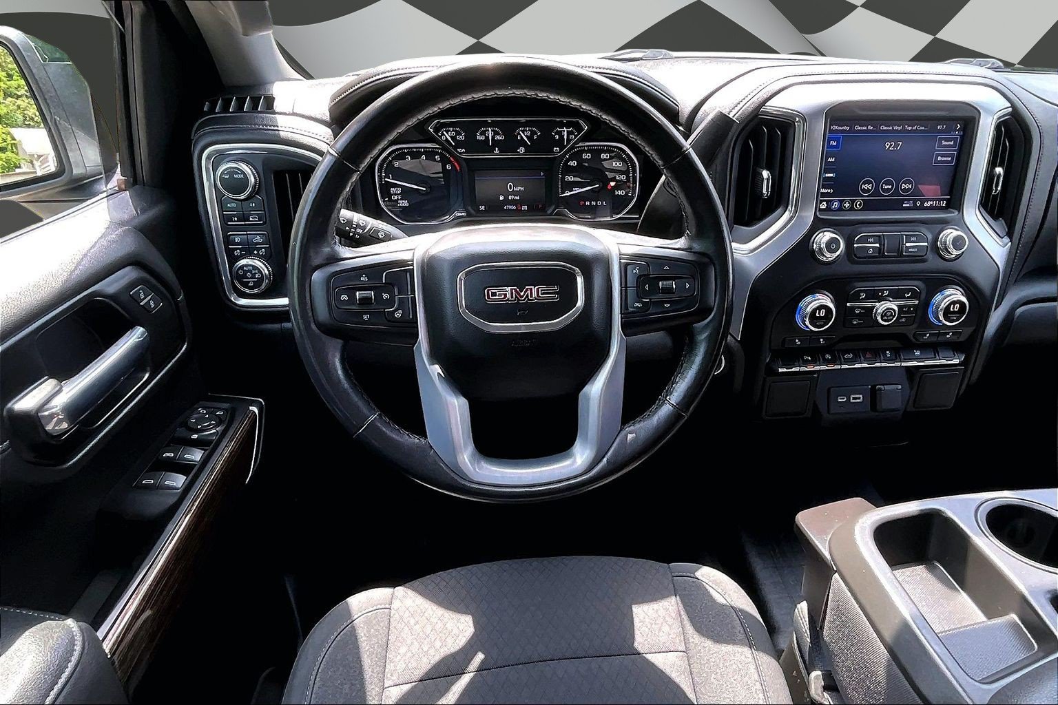 Used 2022 GMC Sierra 1500 SLE w/ Driver Alert Package I AWD/4WD image 5
