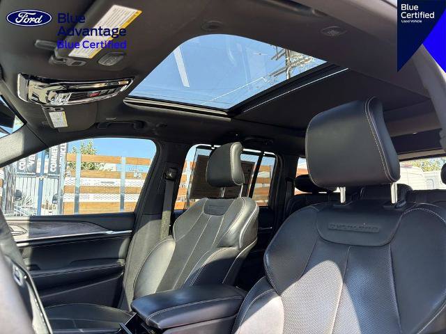 Used 2022 Jeep Grand Cherokee Overland w/ Advanced Protech Group III AWD/4WD image 23