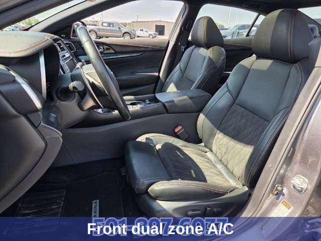 Used 2022 Nissan Maxima SR w/ Sport Mat Group FWD image 10