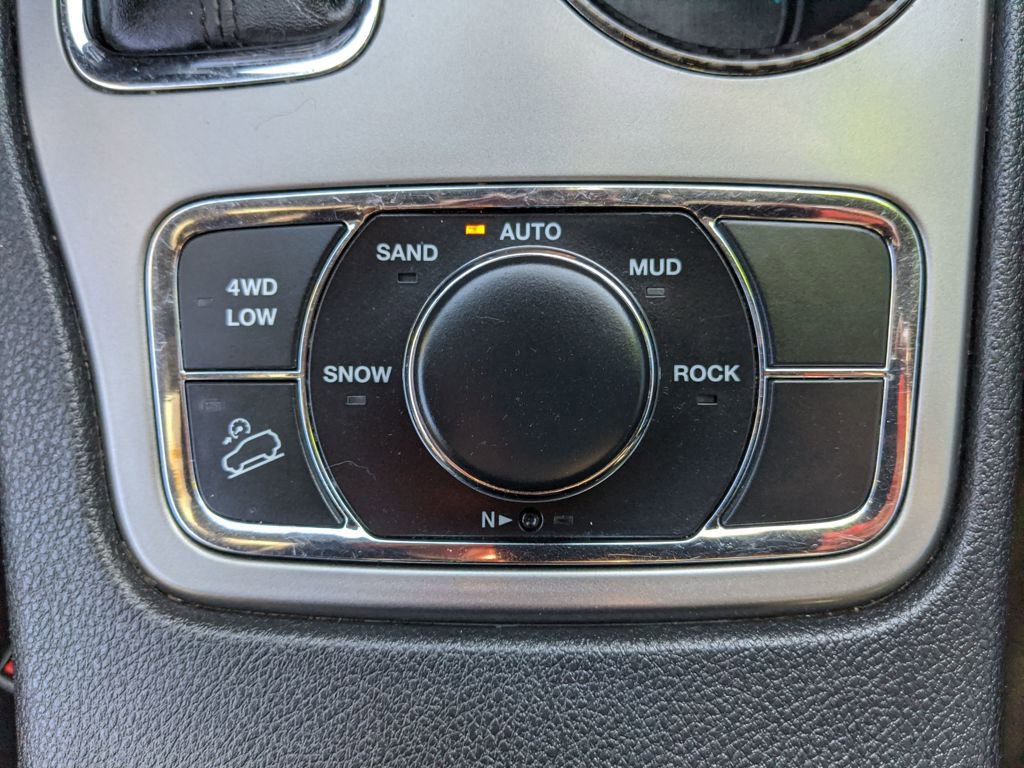 Used 2020 Jeep Grand Cherokee Altitude image 10