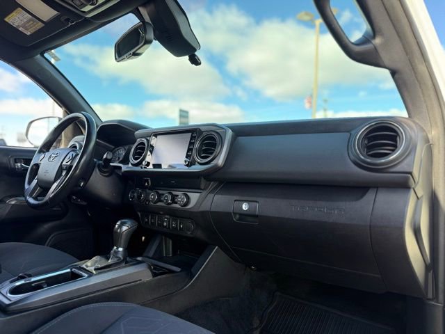 Used 2019 Toyota Tacoma TRD Off-Road w/ Technology Package image 13