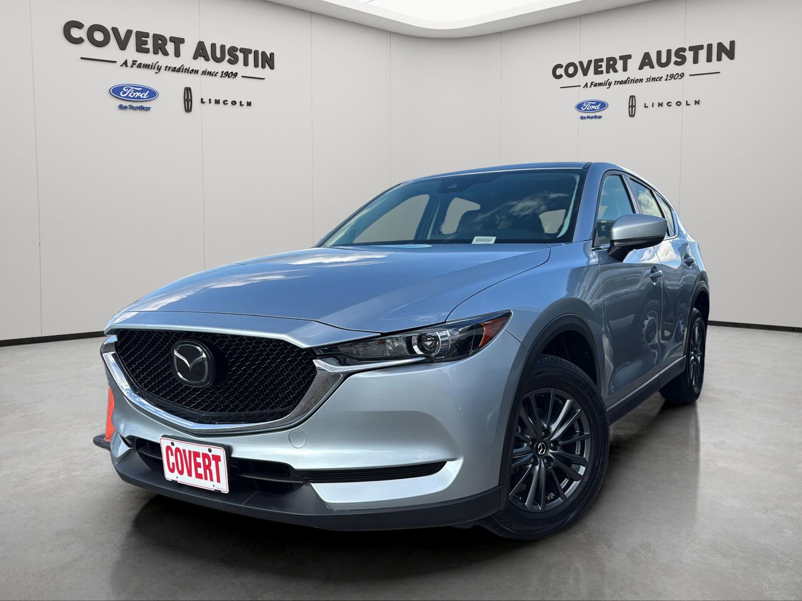 Used 2019 MAZDA CX-5 Touring FWD image 1