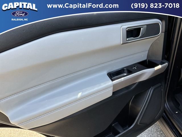 Certified 2023 Ford Explorer XLT w/ Equipment Group 202A AWD/4WD image 17
