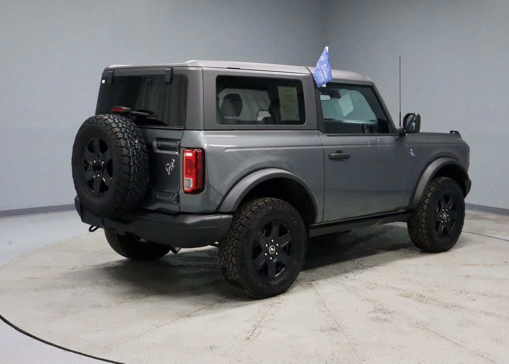 Certified 2024 Ford Bronco Black Diamond image 5
