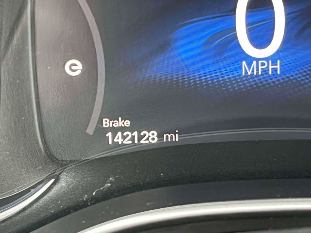 Used 2022 Chrysler Pacifica Touring-L FWD image 38