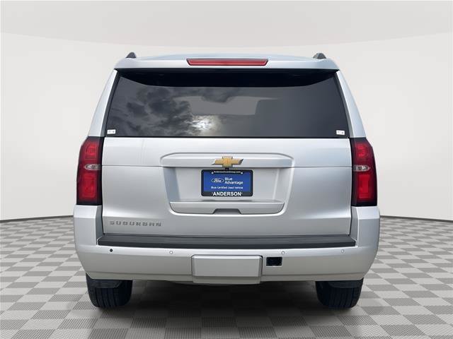 Used 2020 Chevrolet Suburban LT AWD/4WD image 8