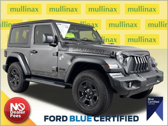 Used 2025 Jeep Wrangler Sport image 6