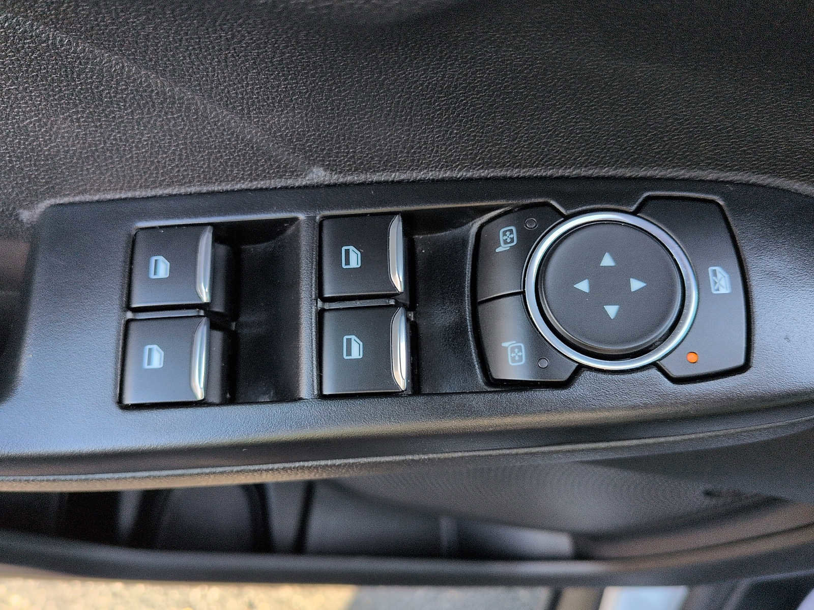 Certified 2025 Ford Escape ST-Line w/ Tech Pack #1 AWD/4WD image 14