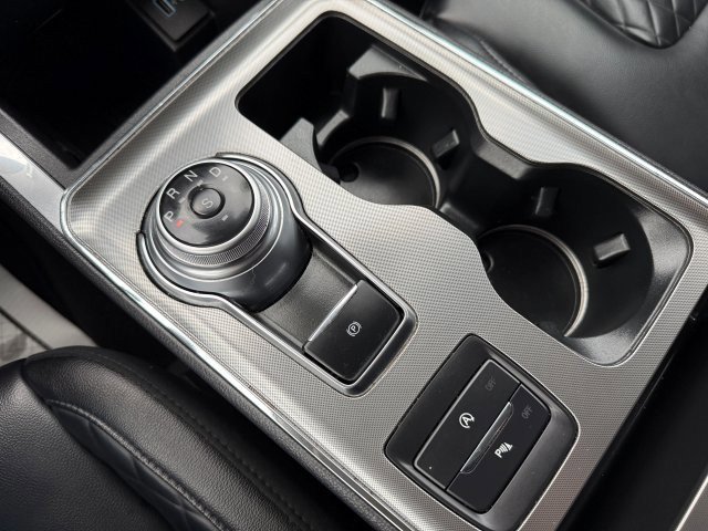 Certified 2024 Ford Edge Titanium image 34