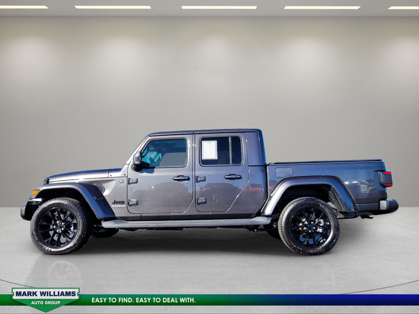 Used 2021 Jeep Gladiator Overland AWD/4WD image 7