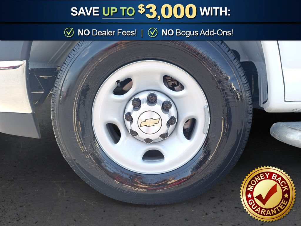 Used 2024 Chevrolet Express 2500 w/ Driver Convenience Package RWD image 13