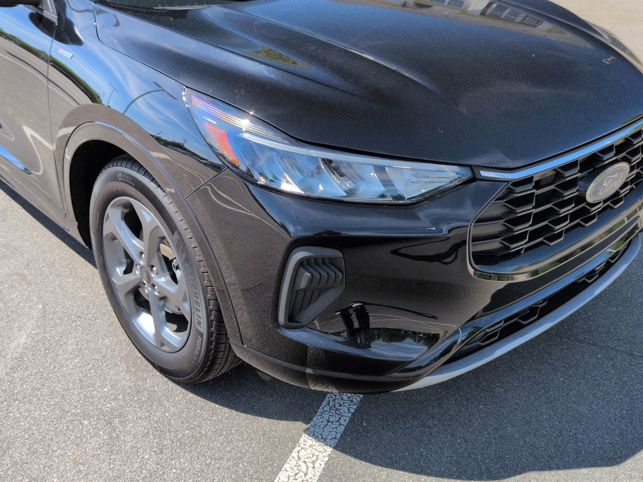 Certified 2023 Ford Escape ST-Line w/ Tech Pack #1 FWD image 10