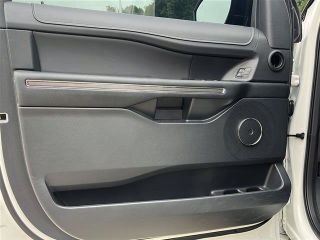 Certified 2022 Ford Expedition XLT AWD/4WD image 9