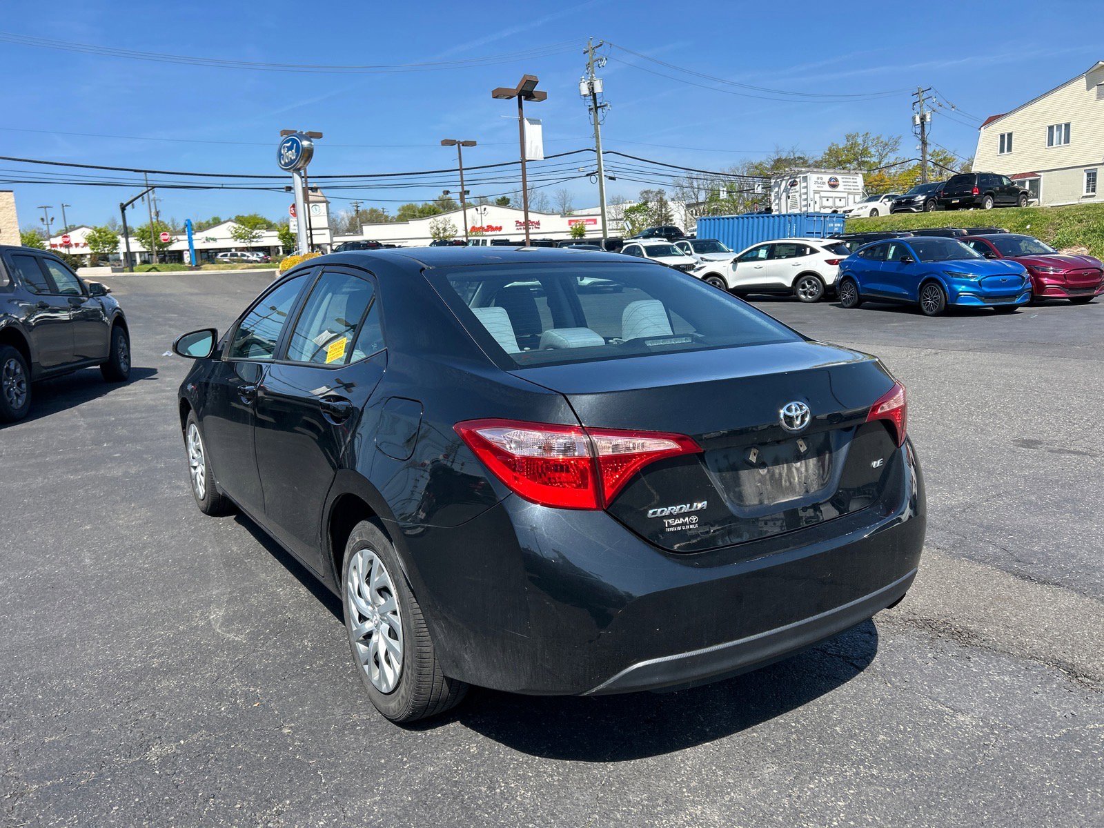 Used 2018 Toyota Corolla LE FWD image 7