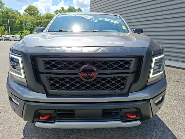 Used 2024 Nissan Titan PRO-4X w/ Pro-4x Convenience Package AWD/4WD image 8