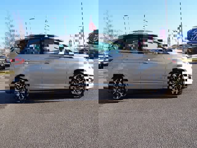 Certified 2017 Ford C-MAX Titanium w/ Equipment Group 301A image 4