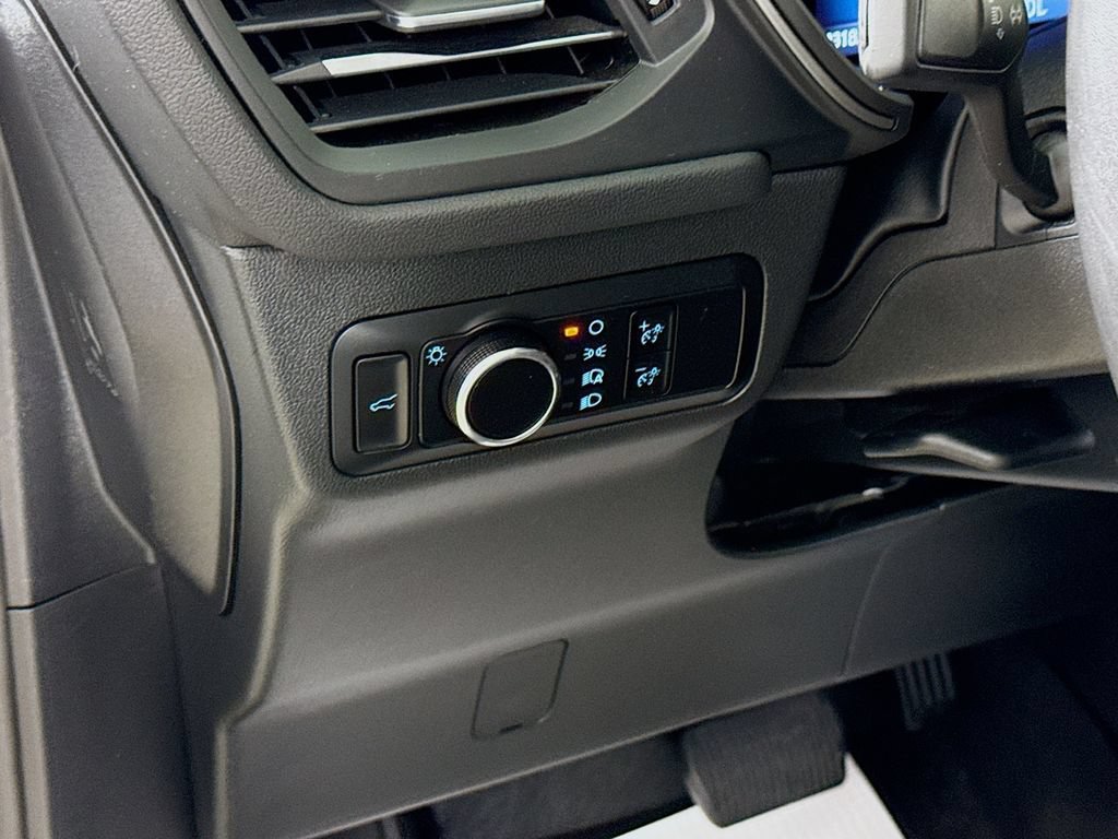 Certified 2023 Ford Escape Active AWD/4WD image 17